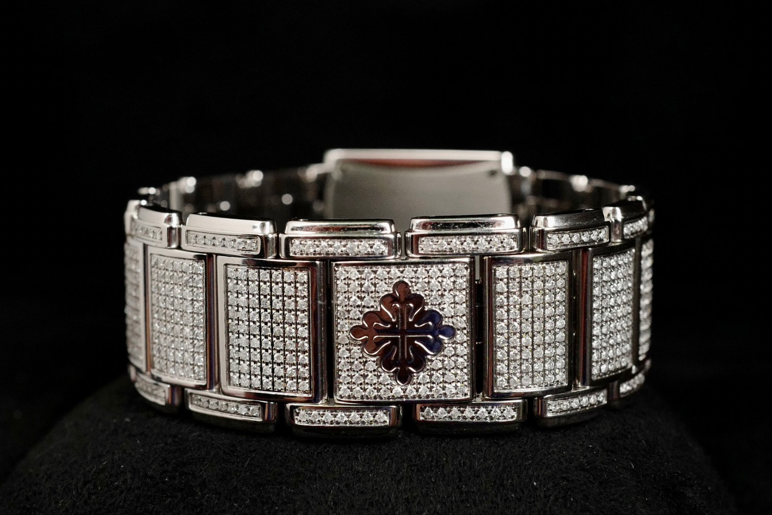 Patek Twenty 4 Full Diamond เพชร 03