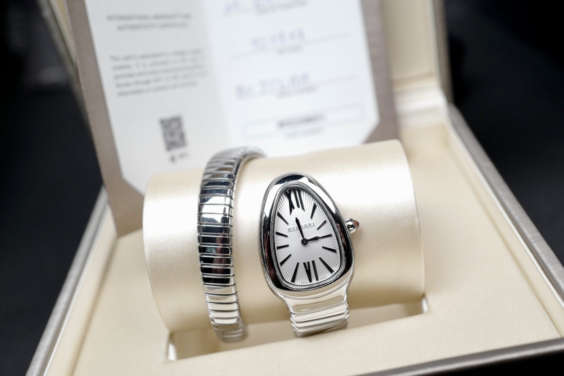 Bvlgari serpenti tubogas watch white dial 1 row 02