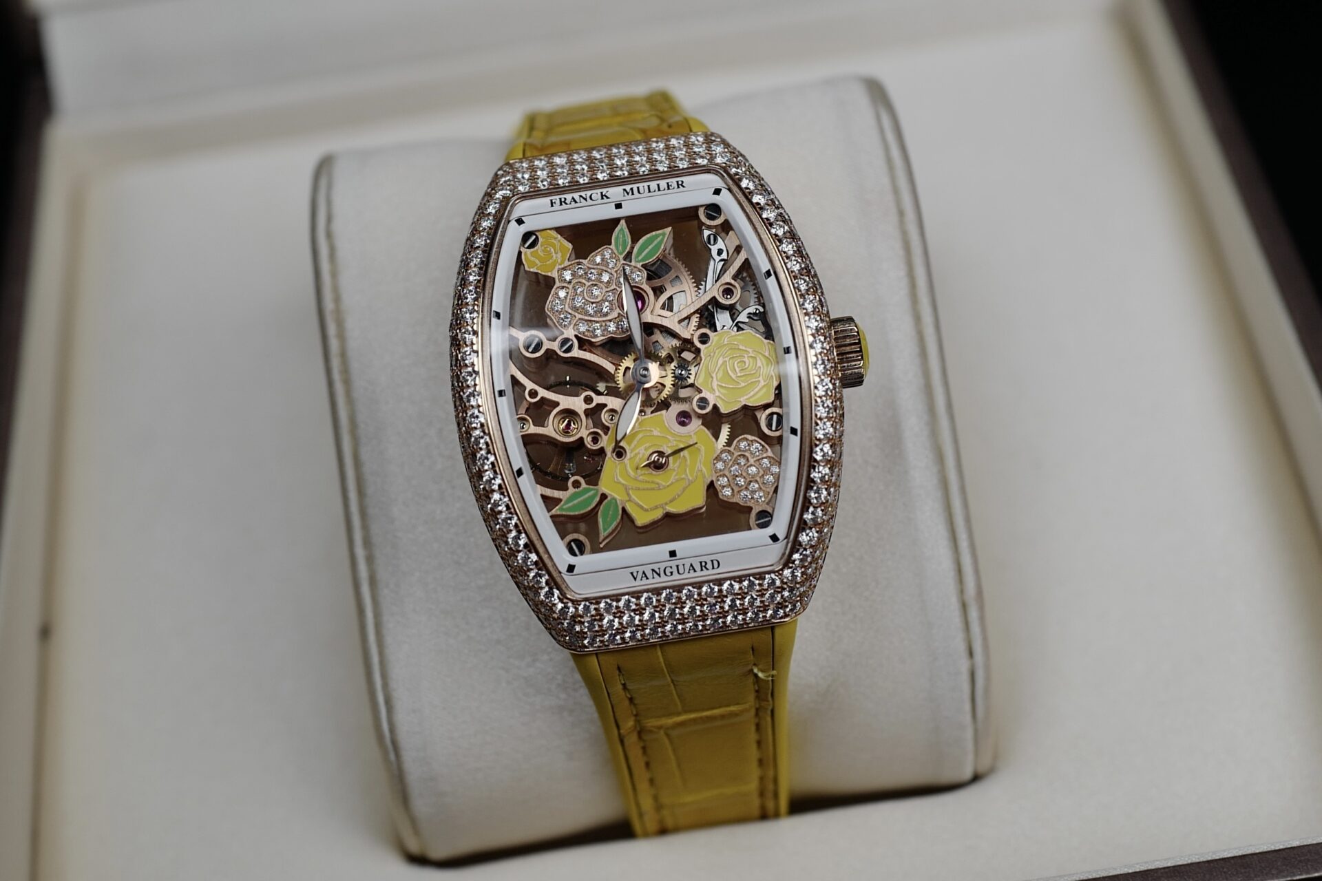 Franck Muller Vanguard Rose Skeleton 04