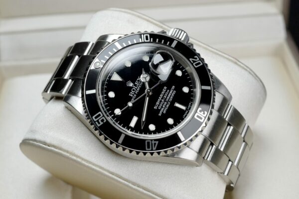 ROLEX SUBMARINER Date Film 11610 01