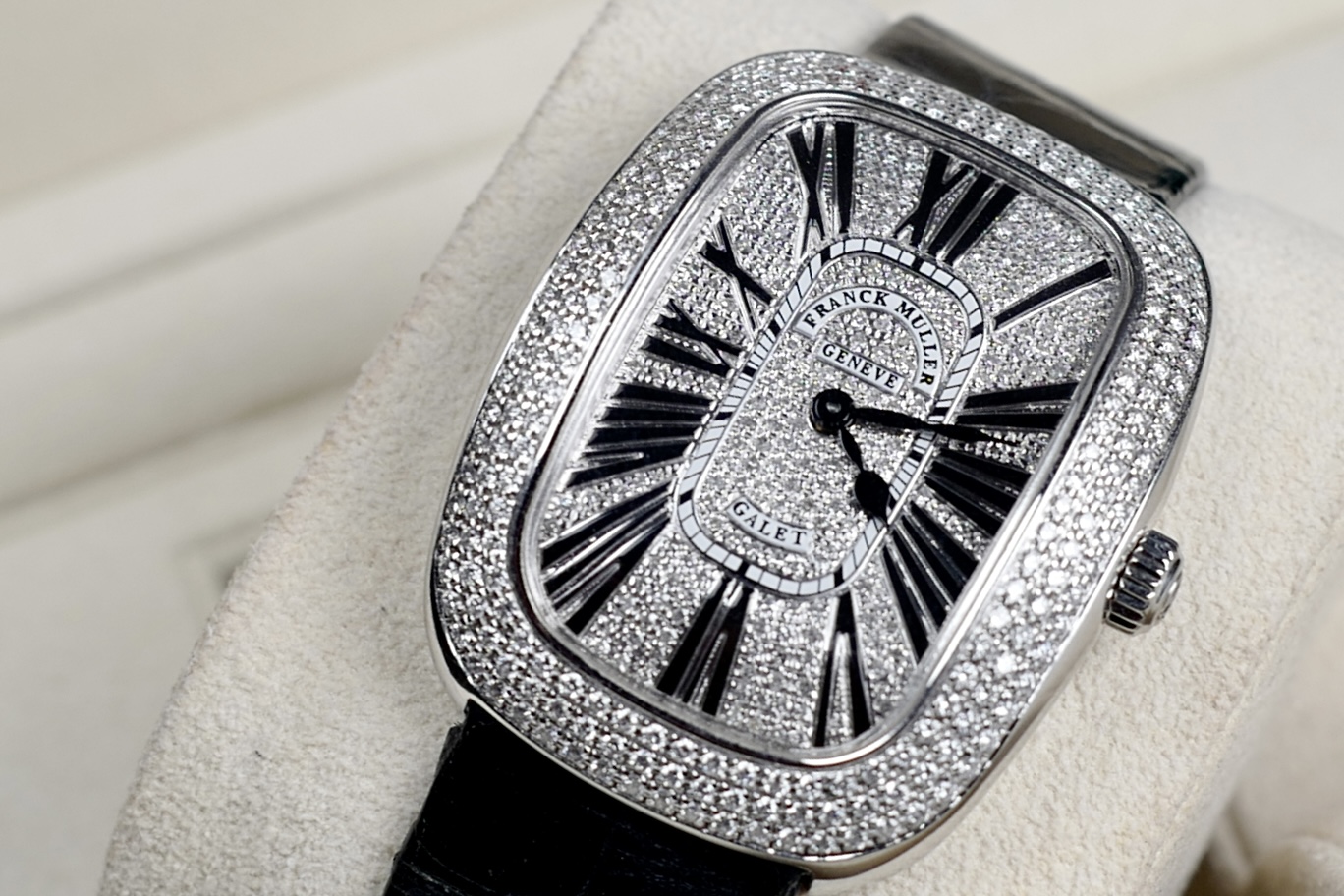 Franck Muller Galet Full Diamond 2021 01