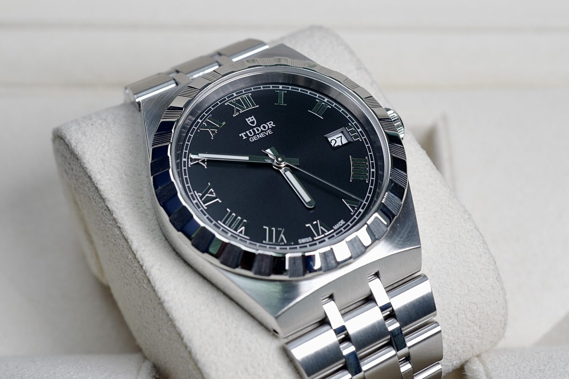 Tudor royal 38mm black roman 2021 01