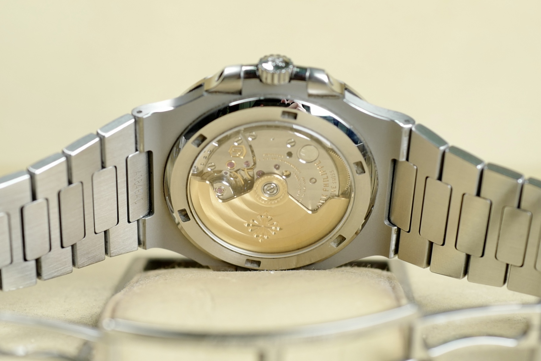 Patek Philippe Nautilus 5711:1A 02